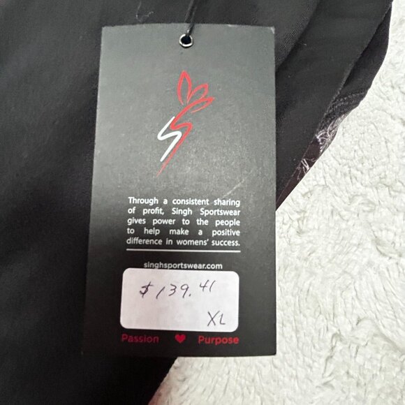 Singh Womens Swimwear Black Animal Print Ruched Long Sleeve Rash Guard XL New - Picture 4 of 10